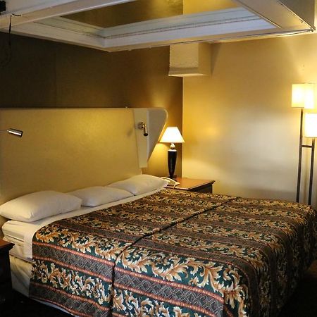 Miami Inn & Suites Oak Lawn Dış mekan fotoğraf