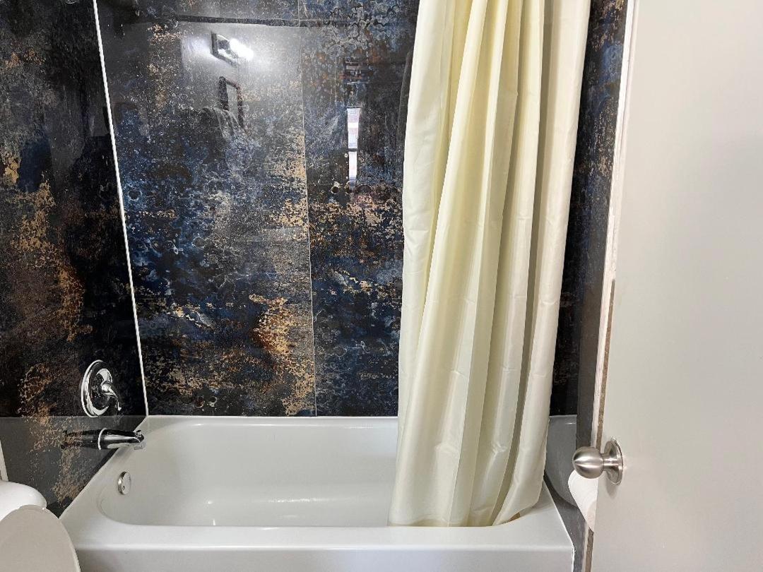 Miami Inn & Suites Oak Lawn Dış mekan fotoğraf