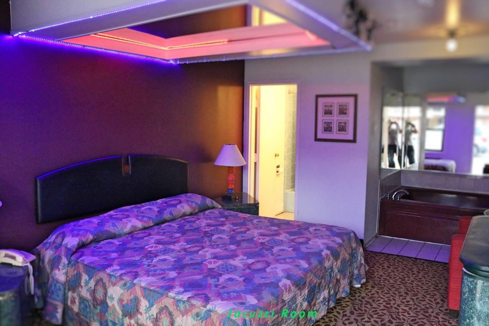 Miami Inn & Suites Oak Lawn Dış mekan fotoğraf
