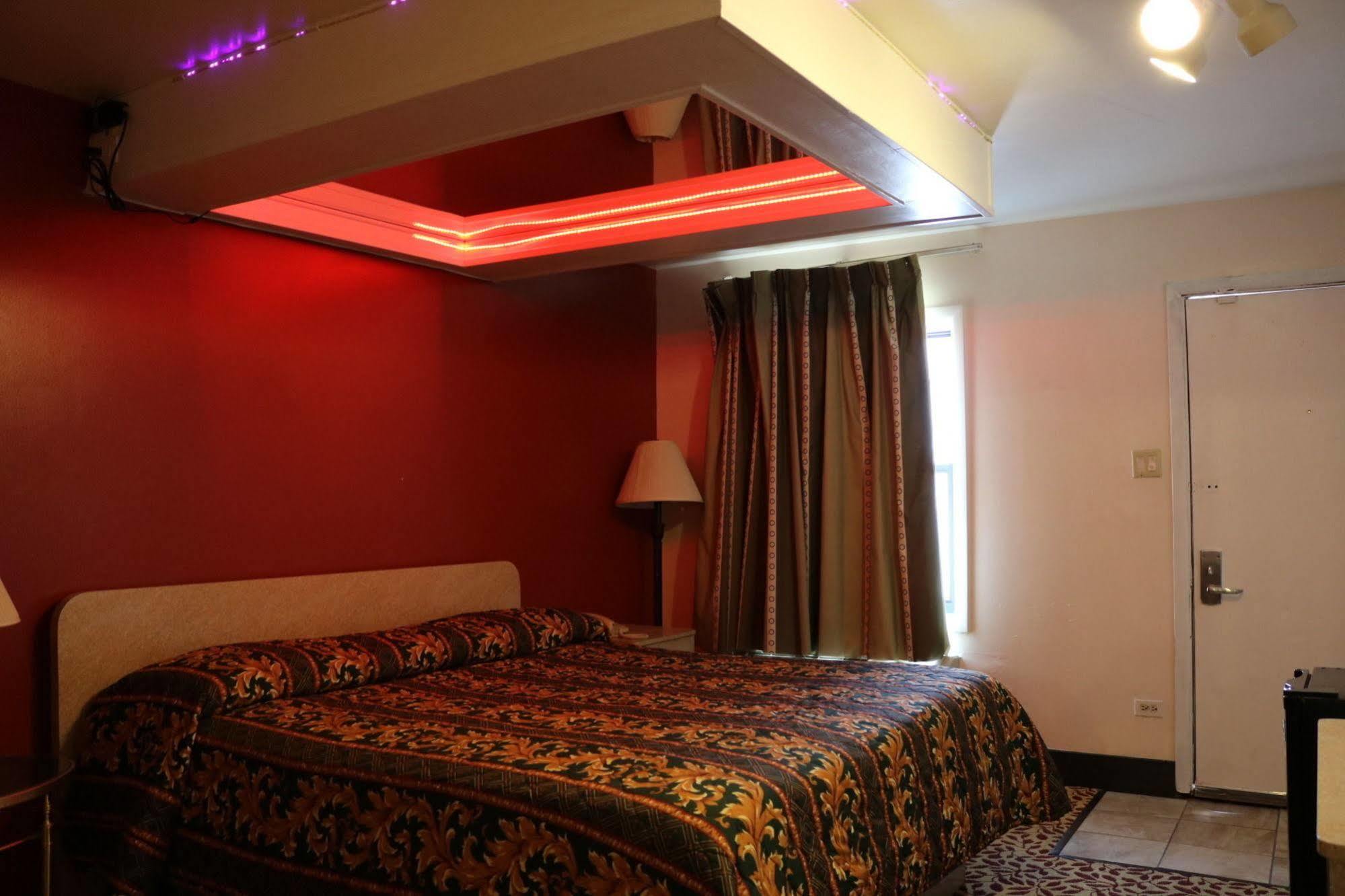 Miami Inn & Suites Oak Lawn Dış mekan fotoğraf