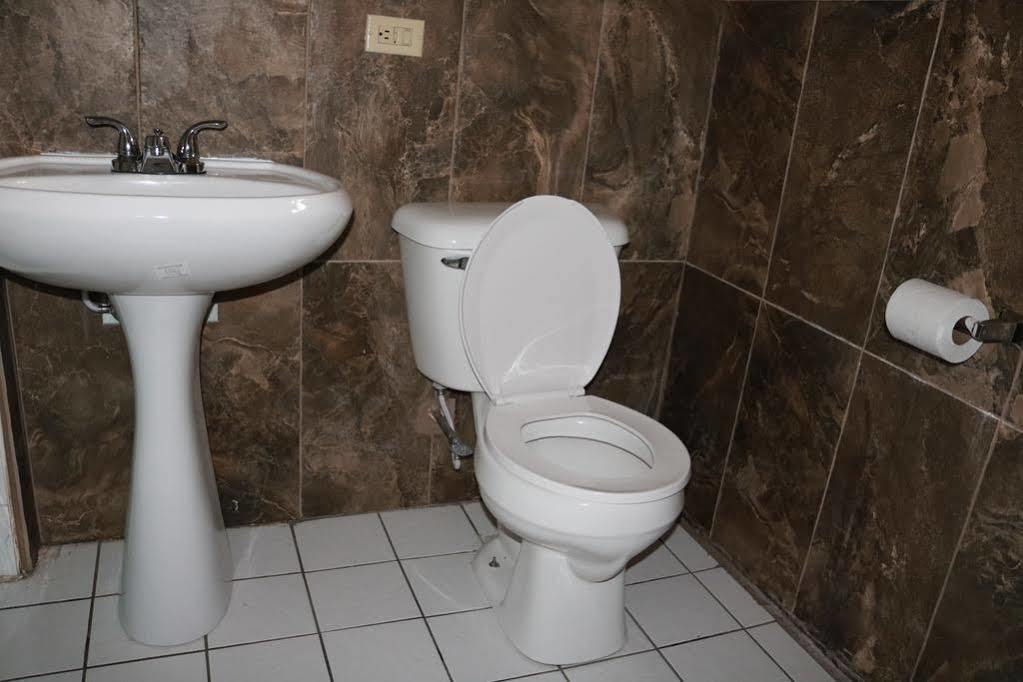 Miami Inn & Suites Oak Lawn Dış mekan fotoğraf