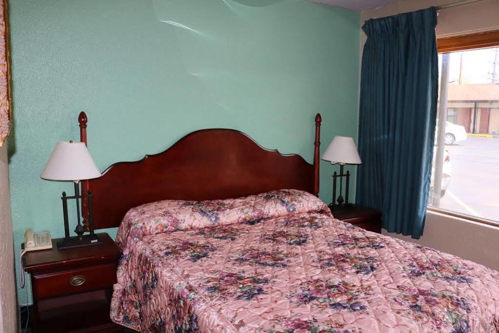 Miami Inn & Suites Oak Lawn Dış mekan fotoğraf